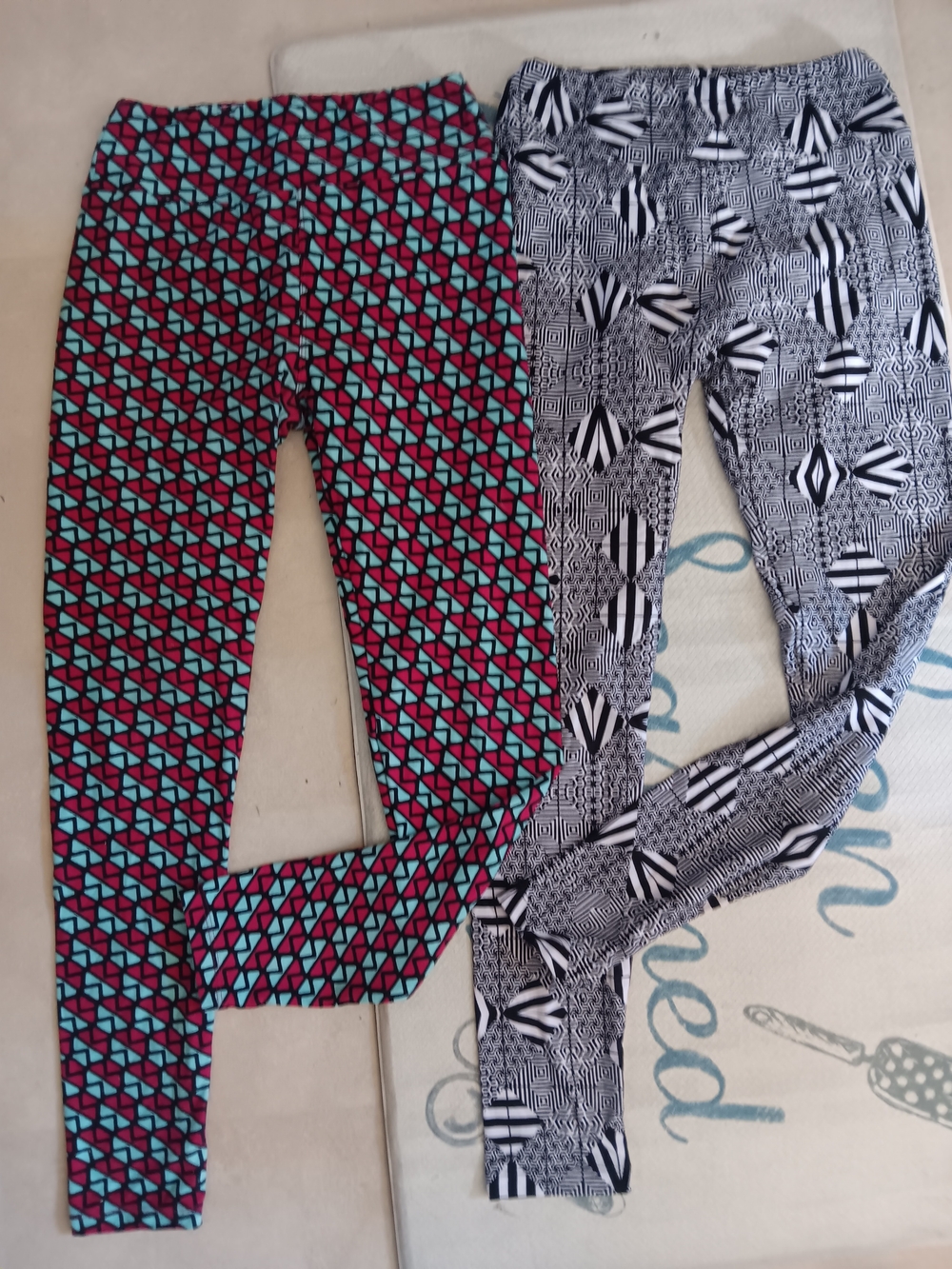 Bundle Of 2 LuLaRoe Women's Leggings - Teal, Pink & Black/White Geo Prints